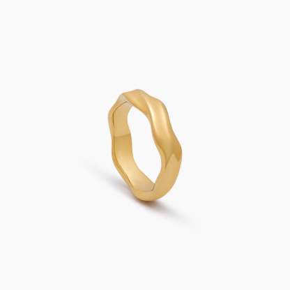 Wave Twist Ring