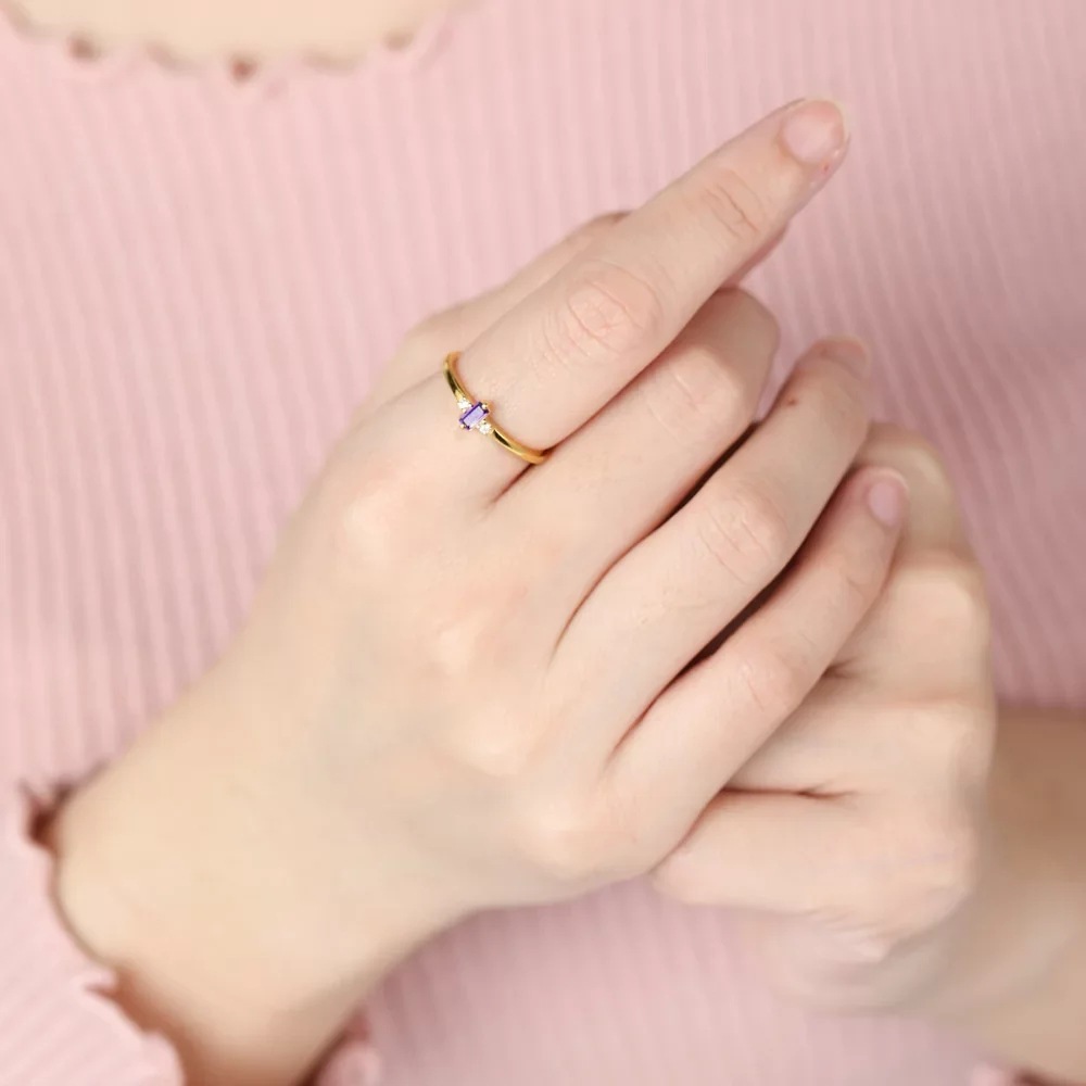 Personalized 1-6 Birthstone Interlaced Ring