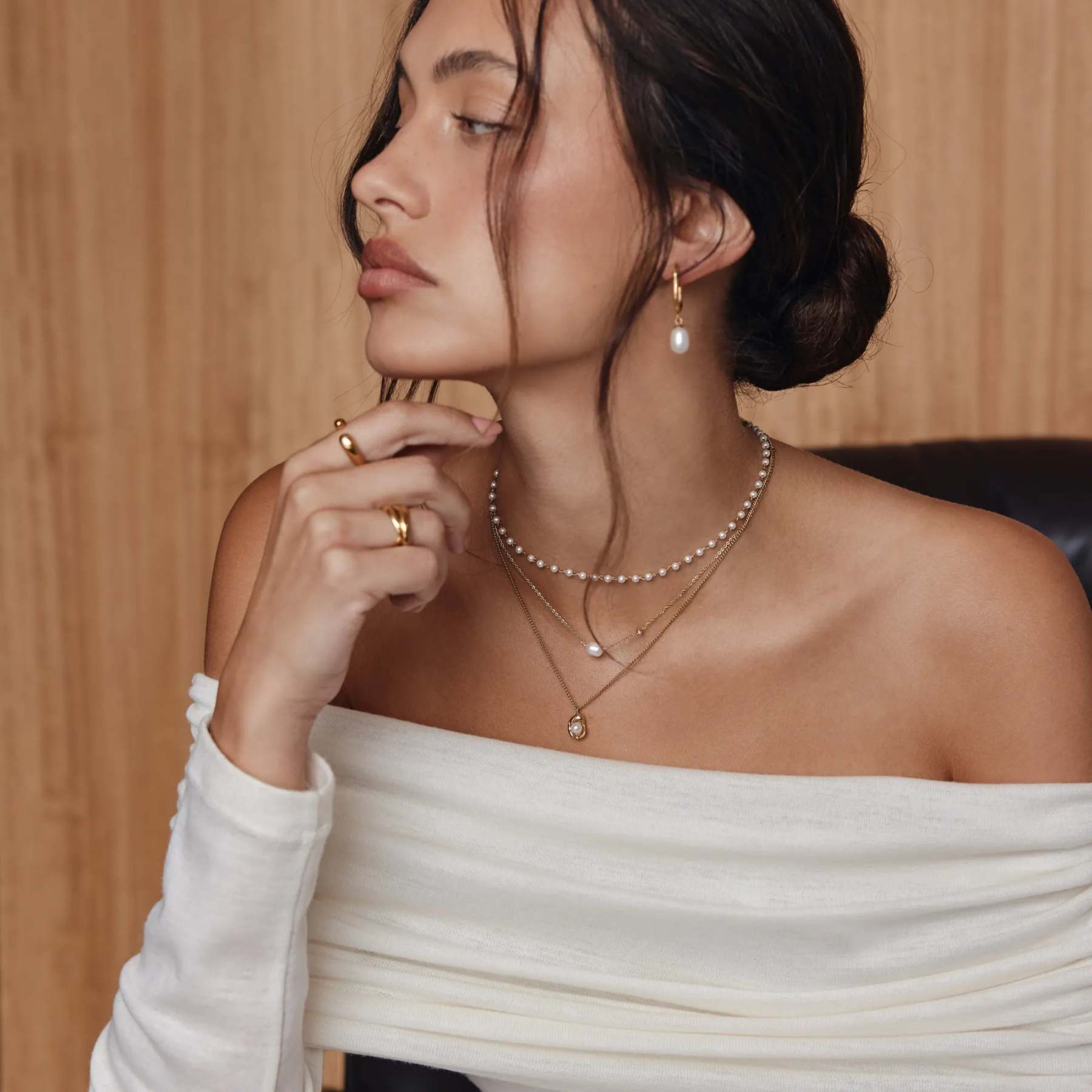 Luna Pearl Drop Necklace