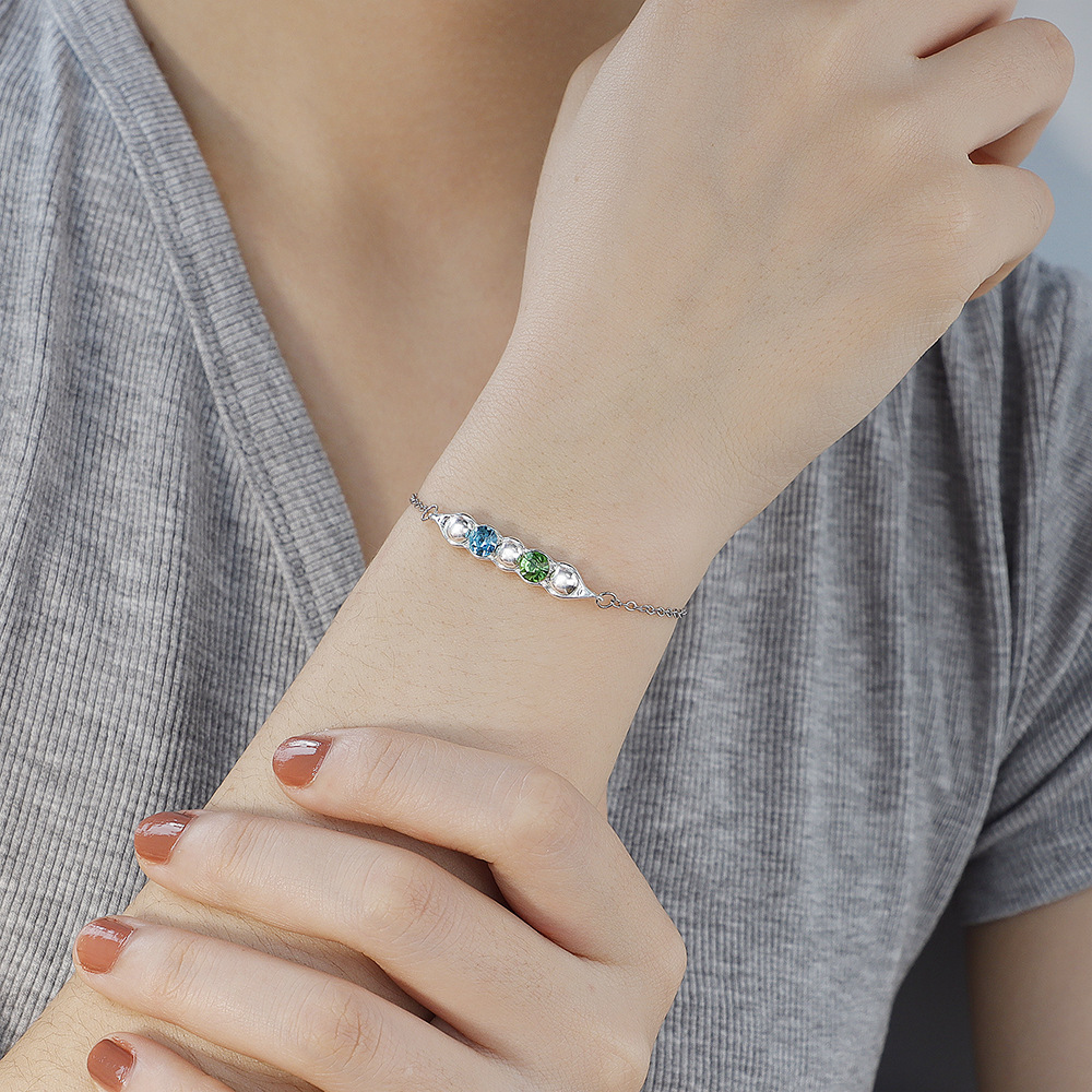 Personalized Peas in a Pod Family Bracelet with 1-5 Birthstones Mother's Day Birthday Gift for Women