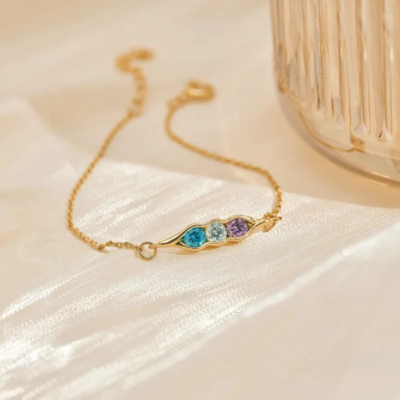 Personalized Peas in a Pod Family Bracelet with 1-5 Birthstones Mother's Day Birthday Gift for Women