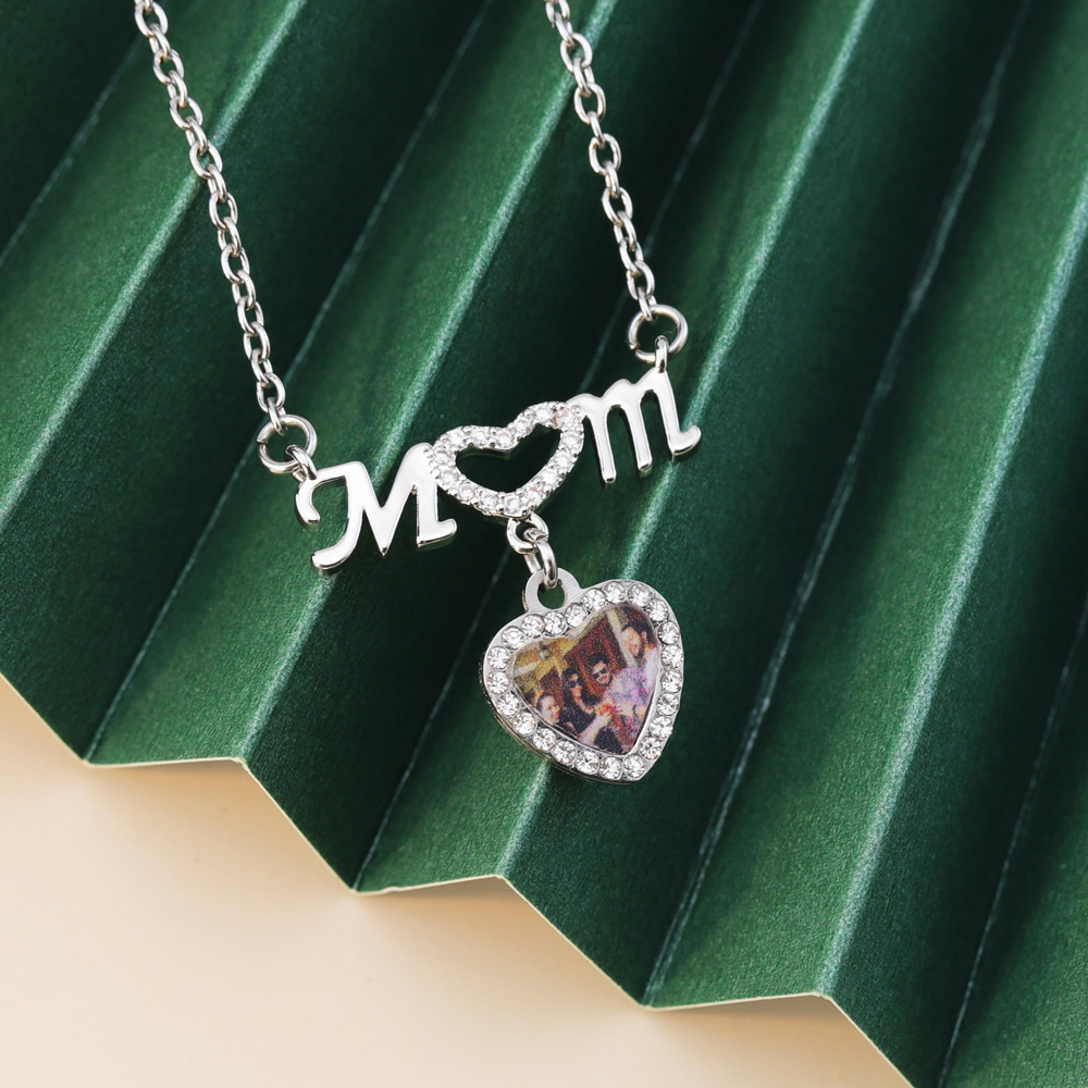 Personalized Photo Exquisite Mama Heart Necklace for Mother's Day Gifts