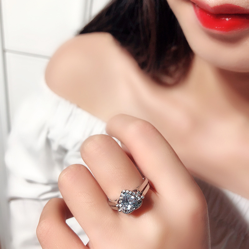 Personalized Dainty Heart Birthstone Ring Rotatable Ring with Engraved Name and Shiny Zircon Birthday Anniversary Gift for Women
