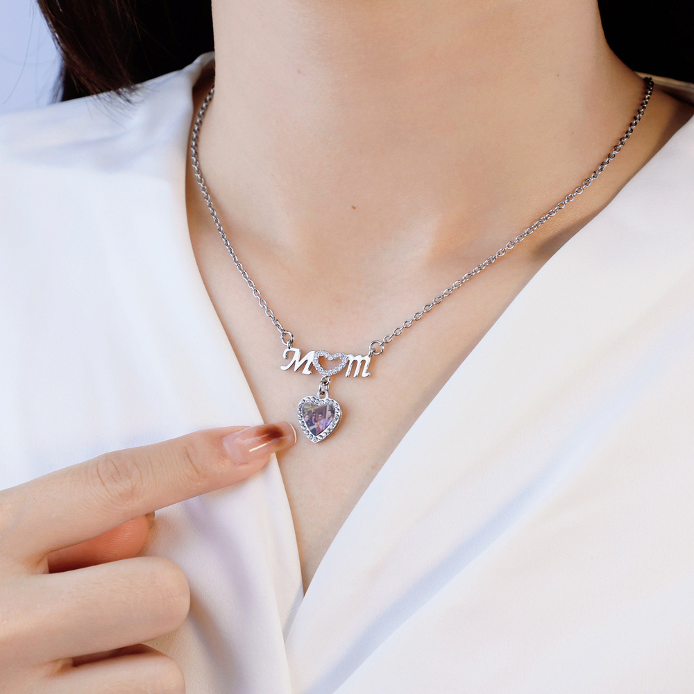 Personalized Photo Exquisite Mama Heart Necklace for Mother's Day Gifts