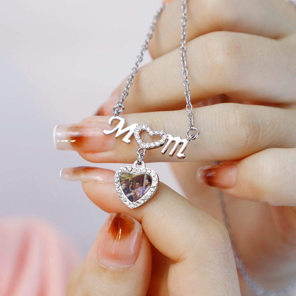 Personalized Photo Exquisite Mama Heart Necklace for Mother's Day Gifts