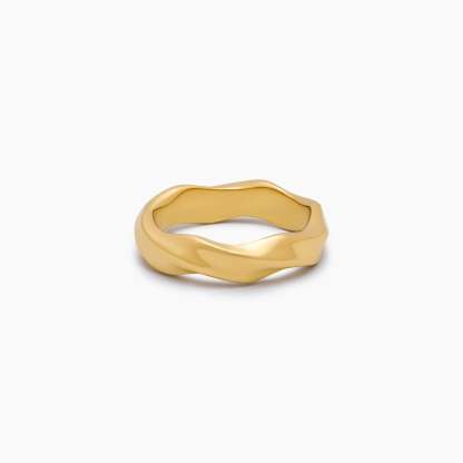 Wave Twist Ring