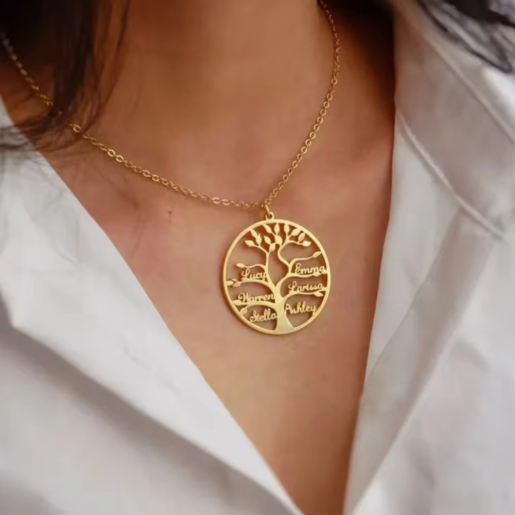 Personalized Family Tree of Life Pendant Necklace with 1-9 Names - To My Mom/Grandma Family Tree Necklace