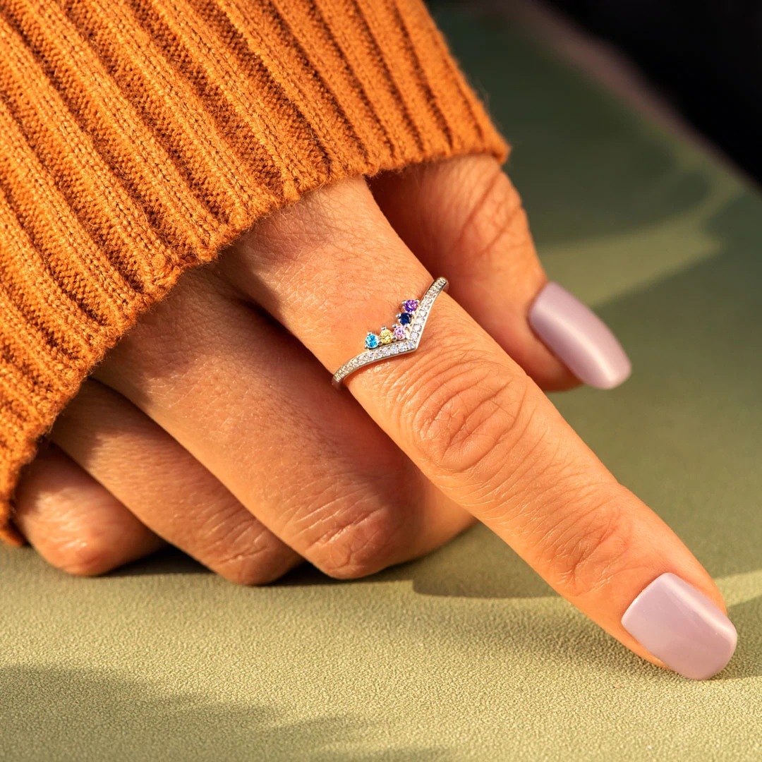 Custom Birthstones V Shape Rings With Zircon