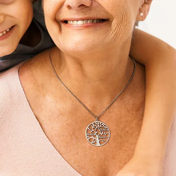 Personalized Family Tree of Life Pendant Necklace with 1-9 Names - To My Mom/Grandma Family Tree Necklace