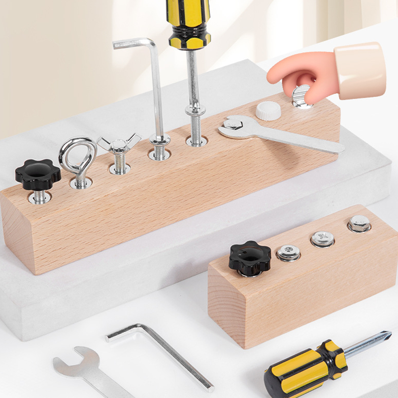 Ξύλινο παιχνίδι Montessori με κατσαβίδι