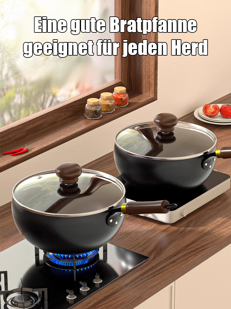 Handgehämmerter Topf mit großem Bauch.