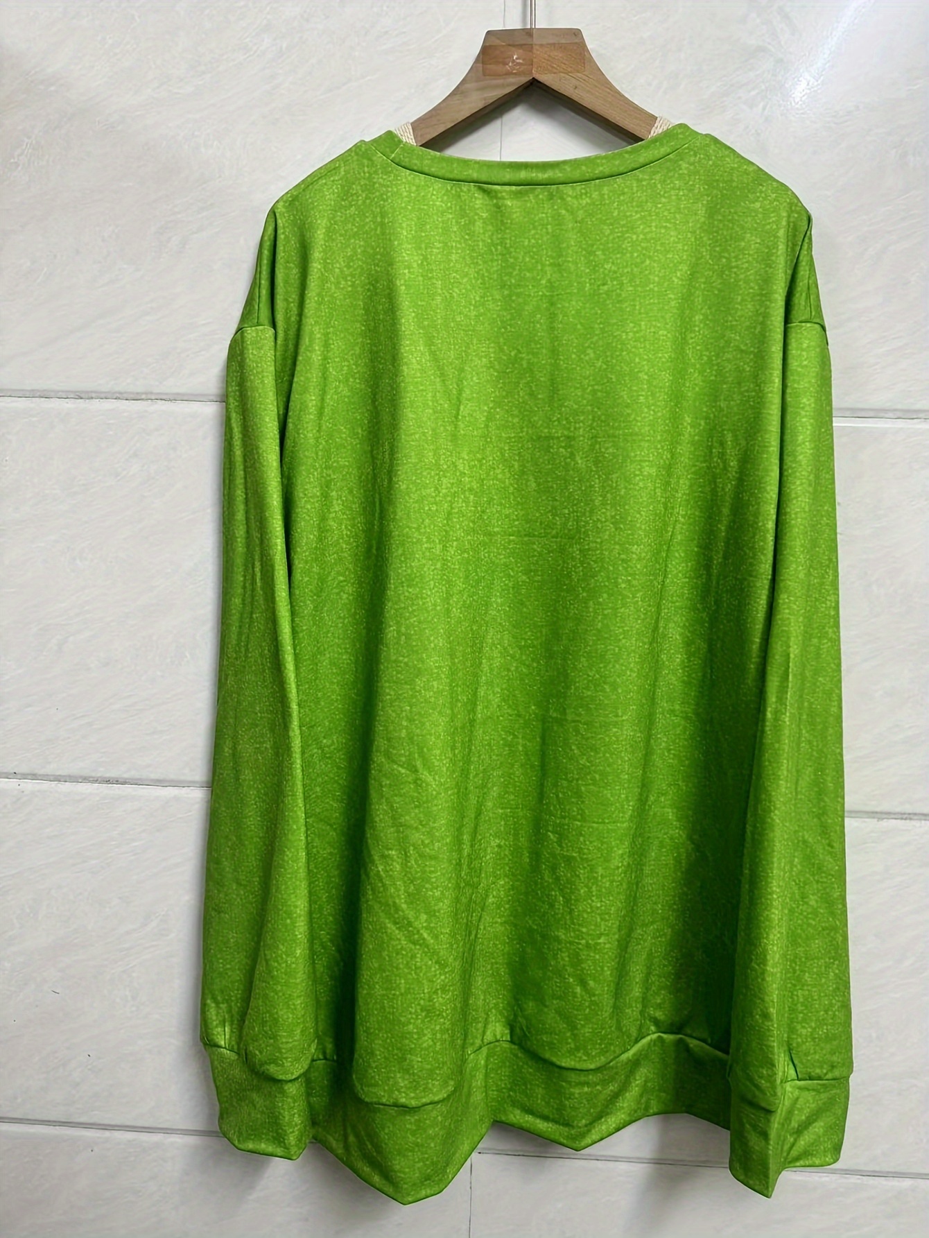 Stylish Graphic Print Sweatshirt