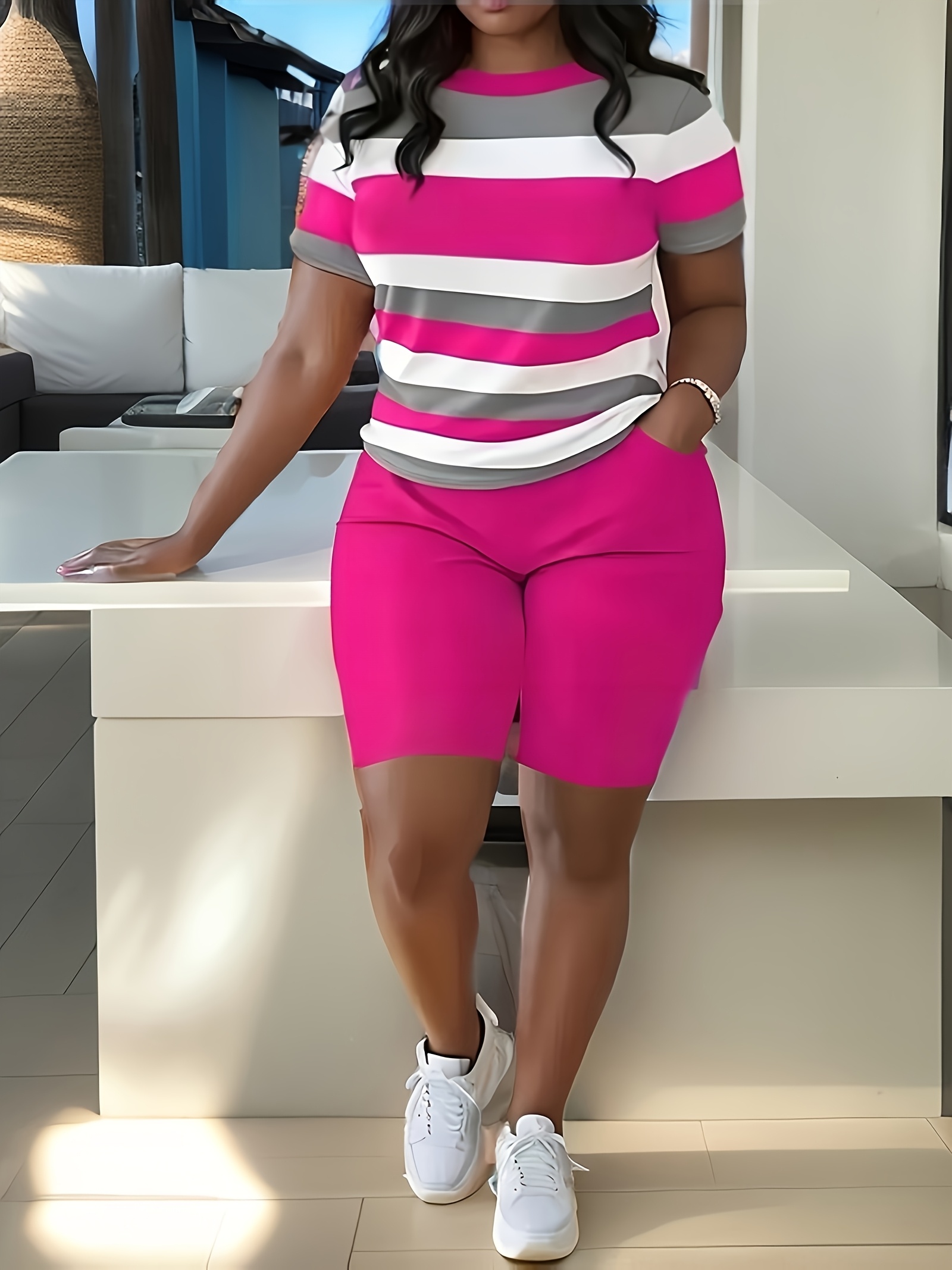 Plus Size Women'S Sports Two Piece Set, Short Sleeve Crew Neck Striped Top And Sports Pocket Shorts Set