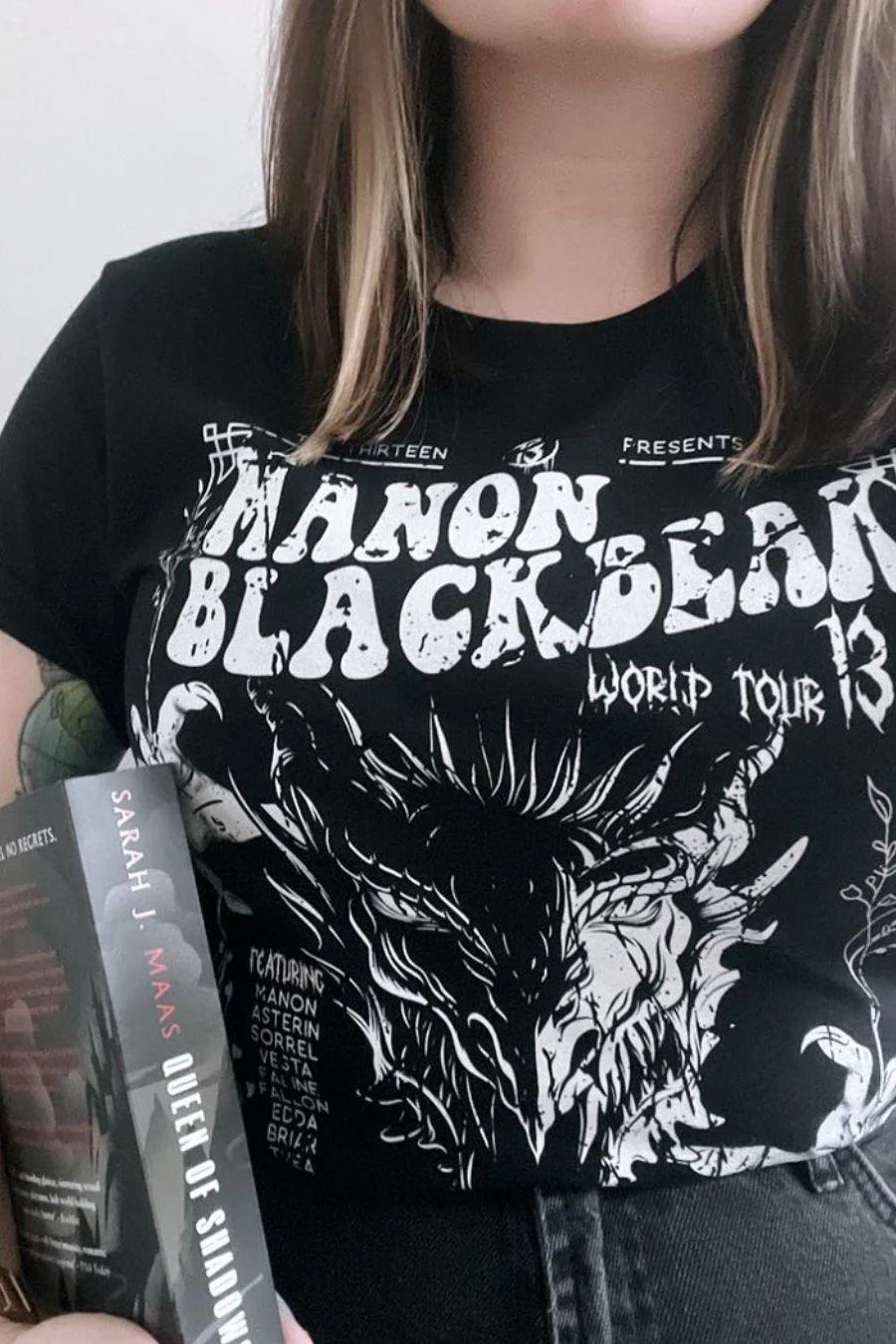 Manon Blackbeak T-Shirt