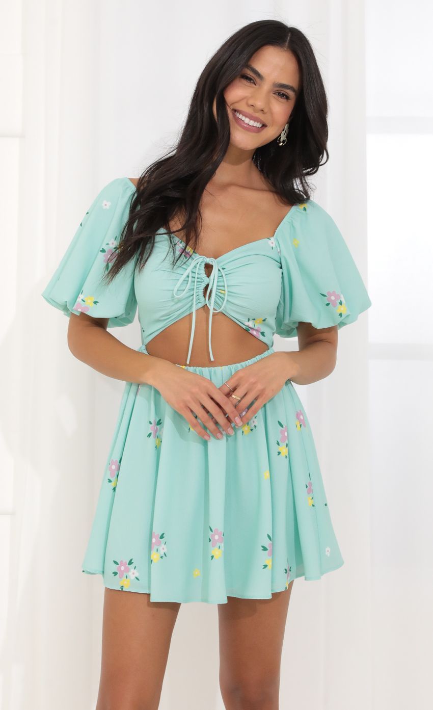 Tummy Cutout Dress in Green-Sunny Prom. All rights reserved.