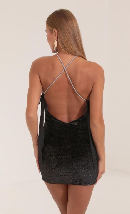 Velvet Glitter Halter Dress in Black-Sunny Prom. All rights reserved.