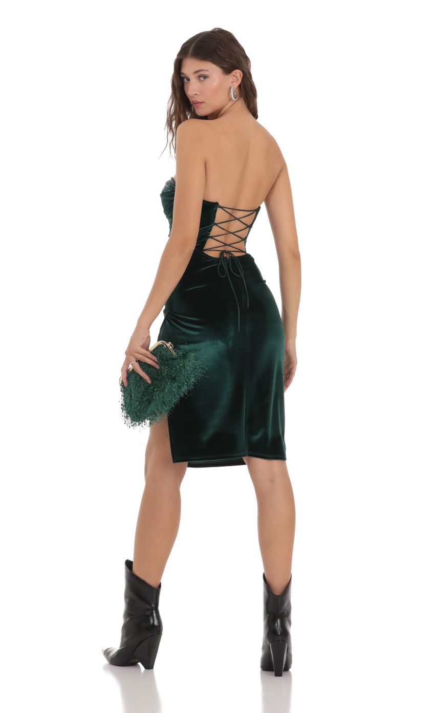 Sequin Velvet Dress in Green-Sunny Prom. All rights reserved.