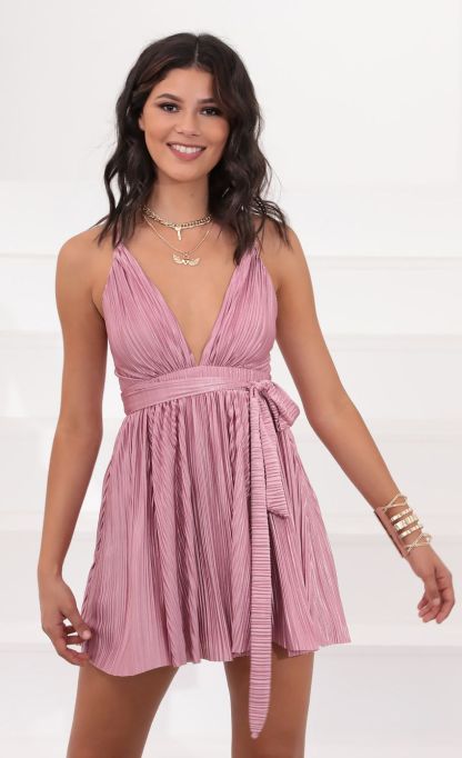 Wrap Dress in Pink-Sunny Prom. All rights reserved.