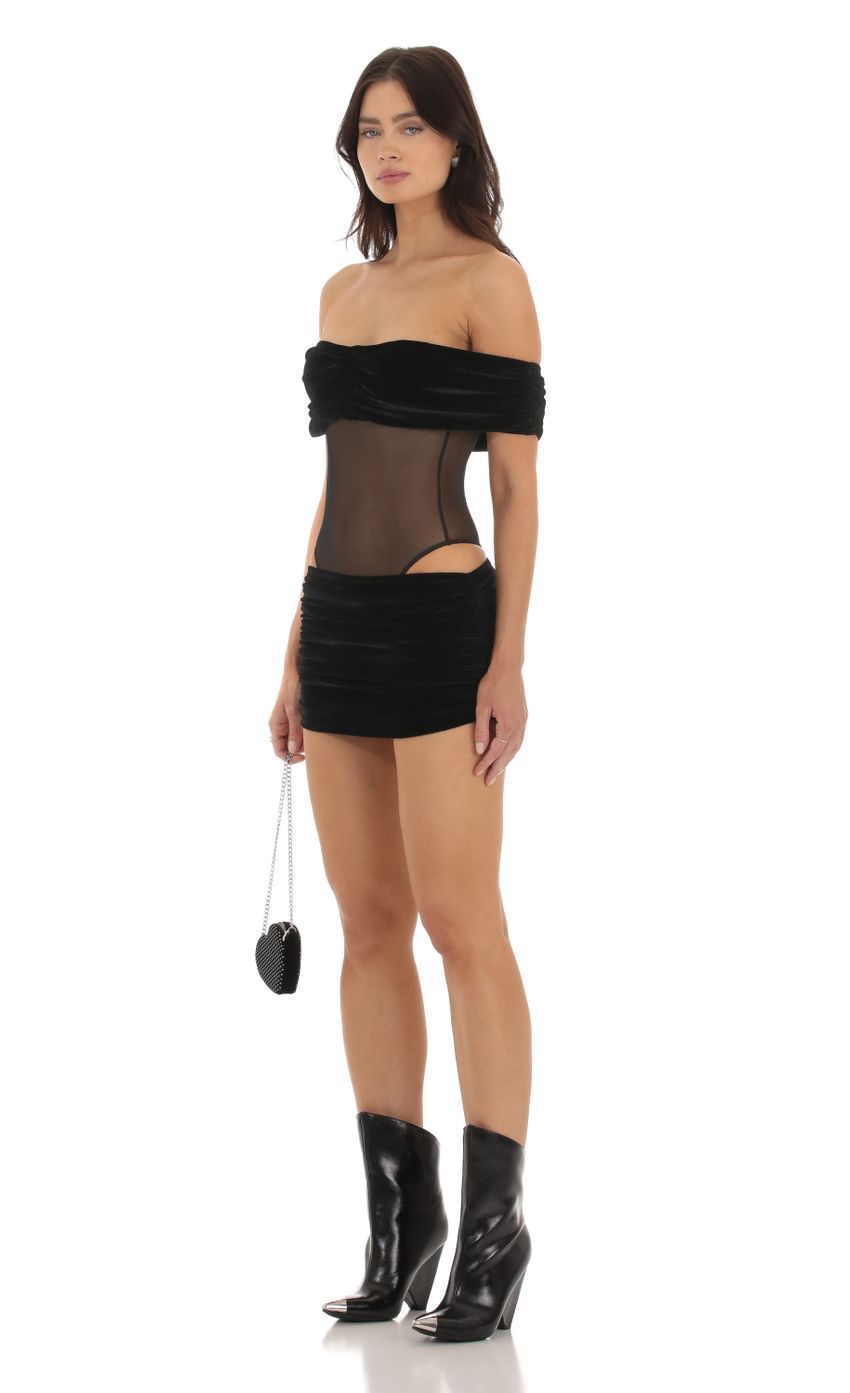 Velvet Off Shoulder Two Piece Set in Black-Sunny Prom. All rights reserved.