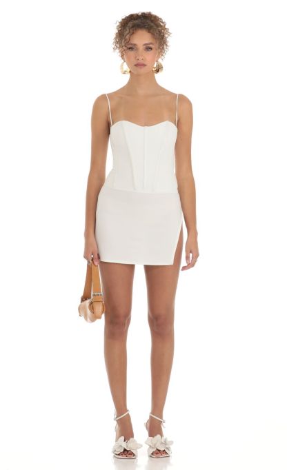 Sweetheart Corset Dress in White-Sunny Prom. All rights reserved.