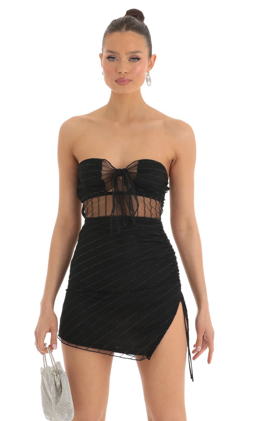 Striped Strapless Dress in Black-Sunny Prom. All rights reserved.