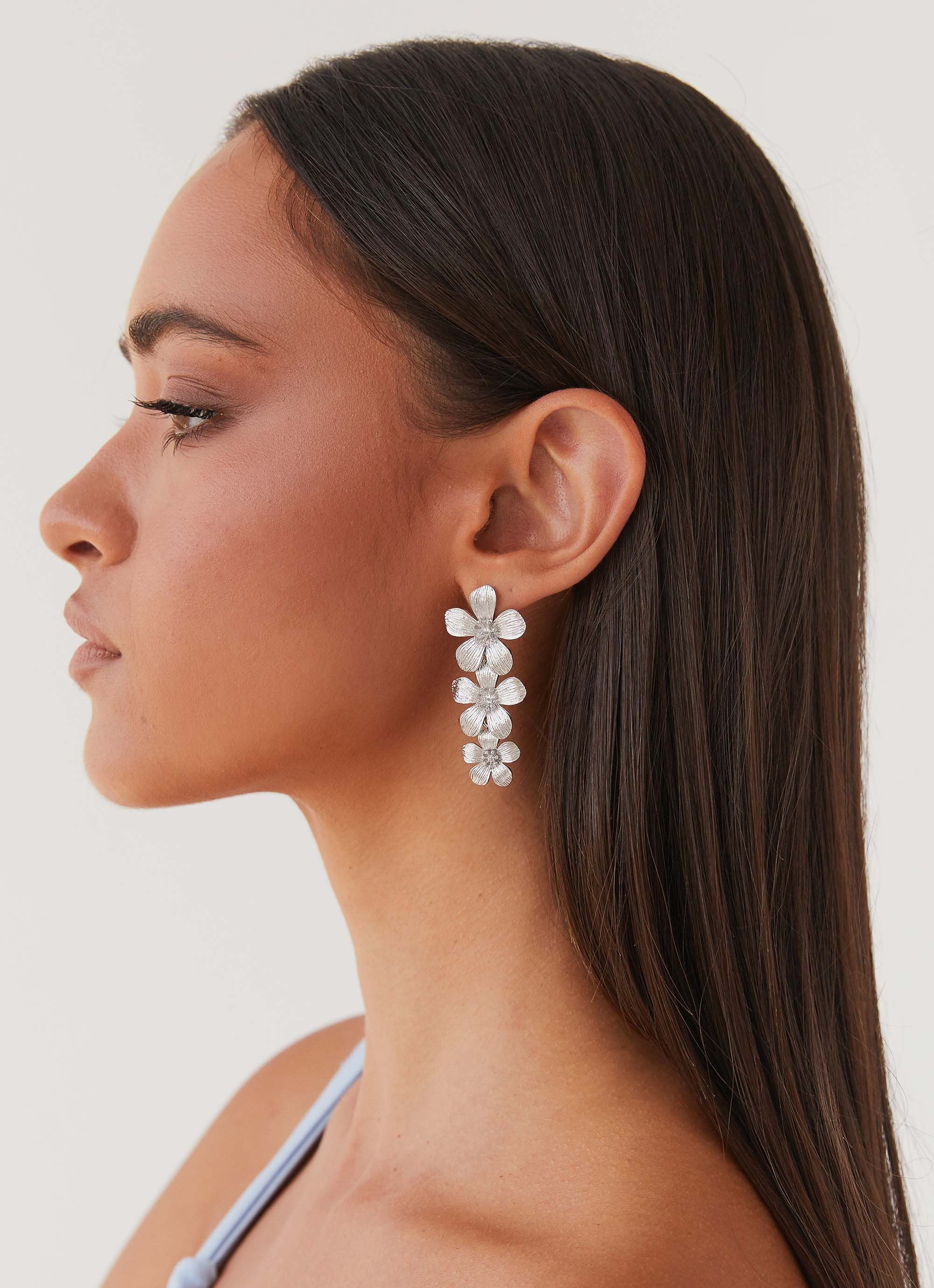 Cadie Flower Earrings - Silver-Sunny Prom. All rights reserved.