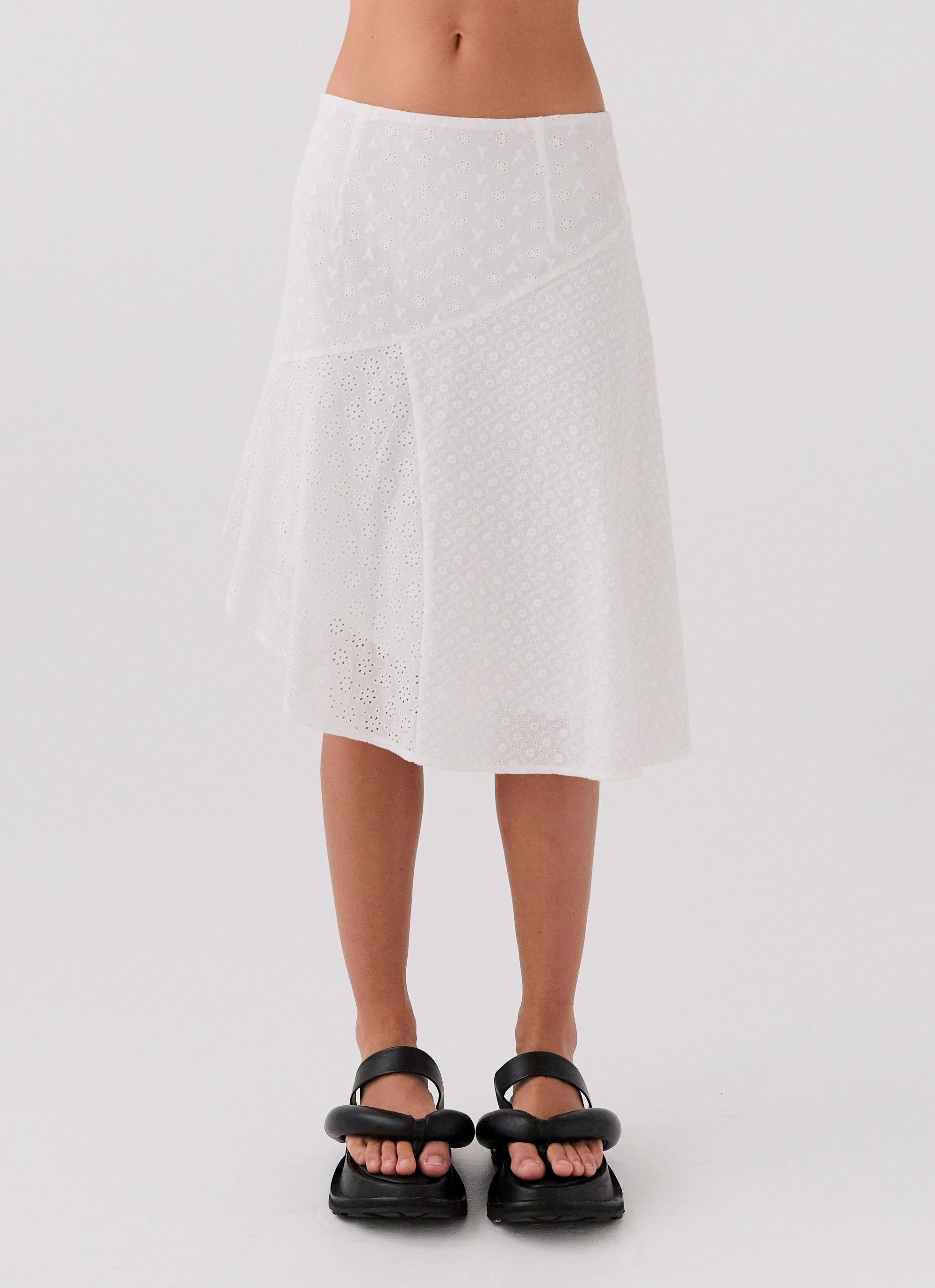 Dewdrop Petal Midi Skirt - Lily White-Sunny Prom. All rights reserved.