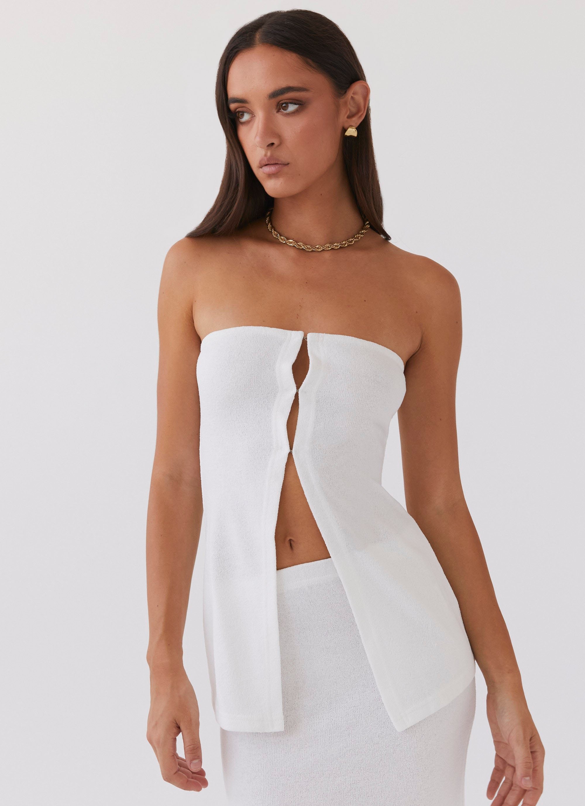 Delicate Lady Knit Top - White-Sunny Prom. All rights reserved.