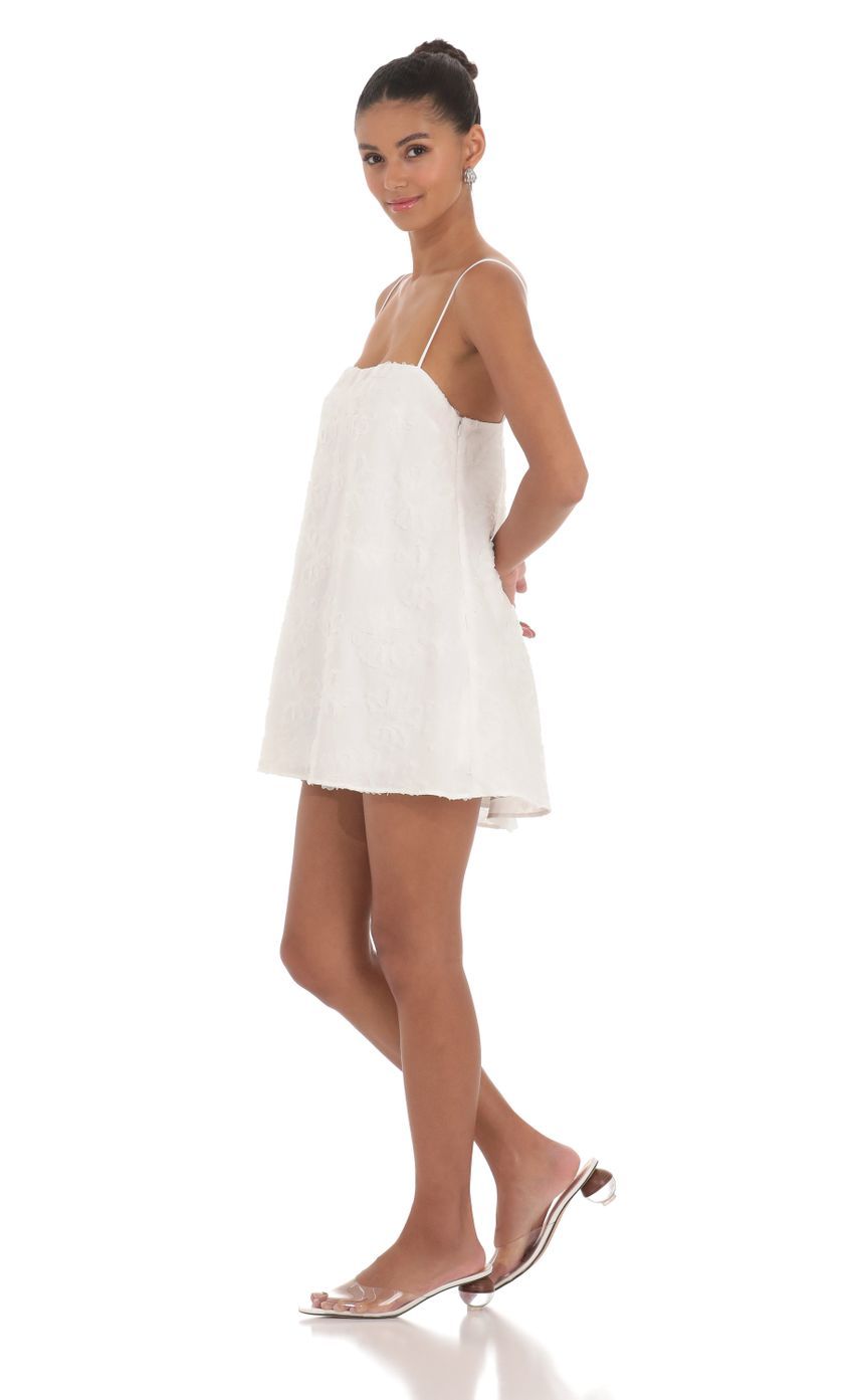 Textured Shift Dress in White-Sunny Prom. All rights reserved.