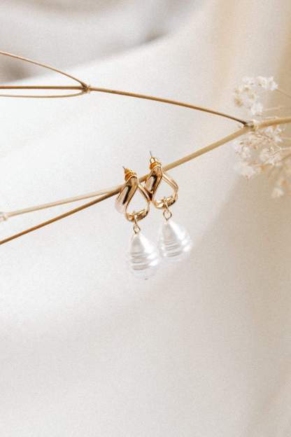 Medella Earrings - Pearl-Sunny Prom