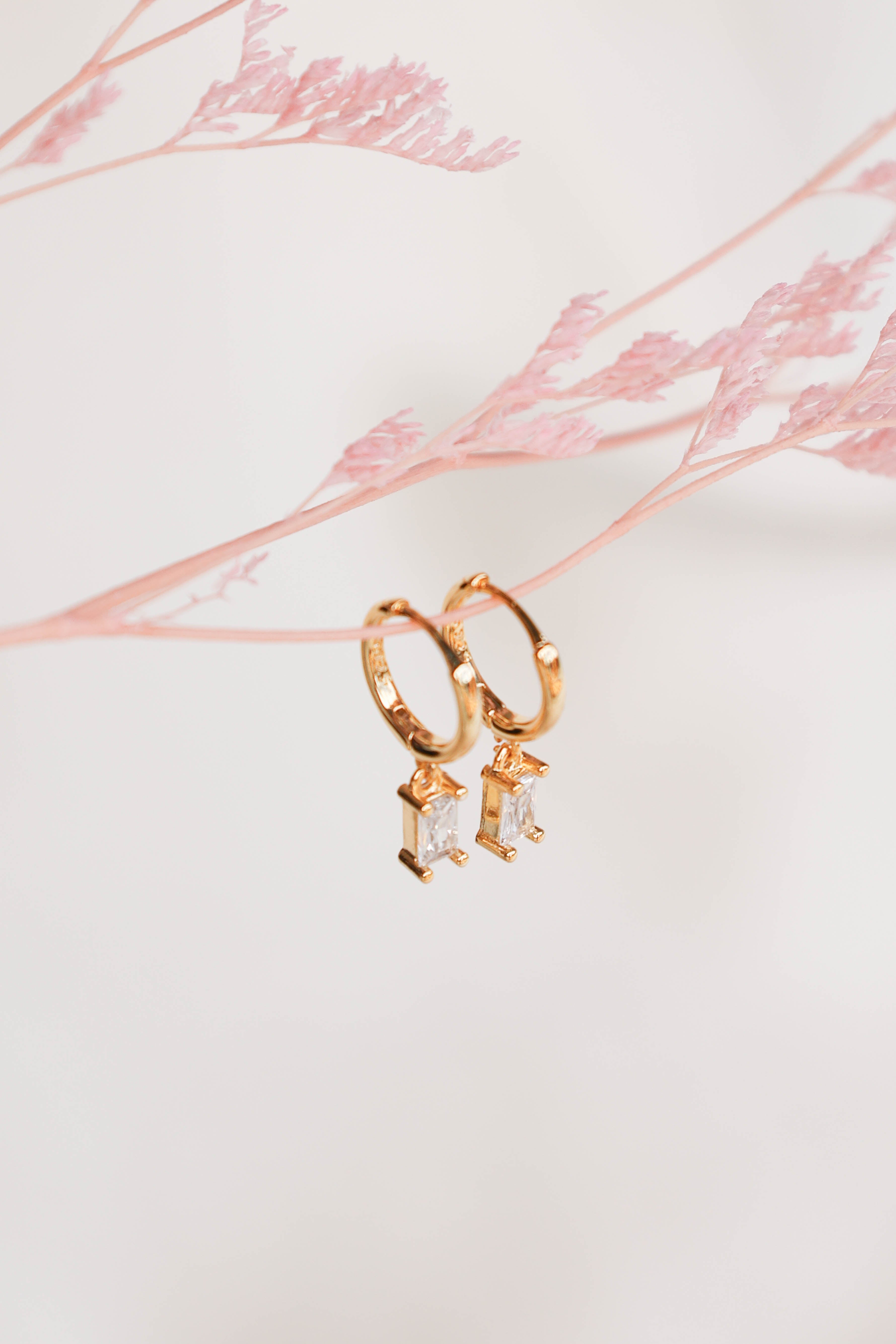 Sadie Drop Earrings - Gold-Sunny Prom