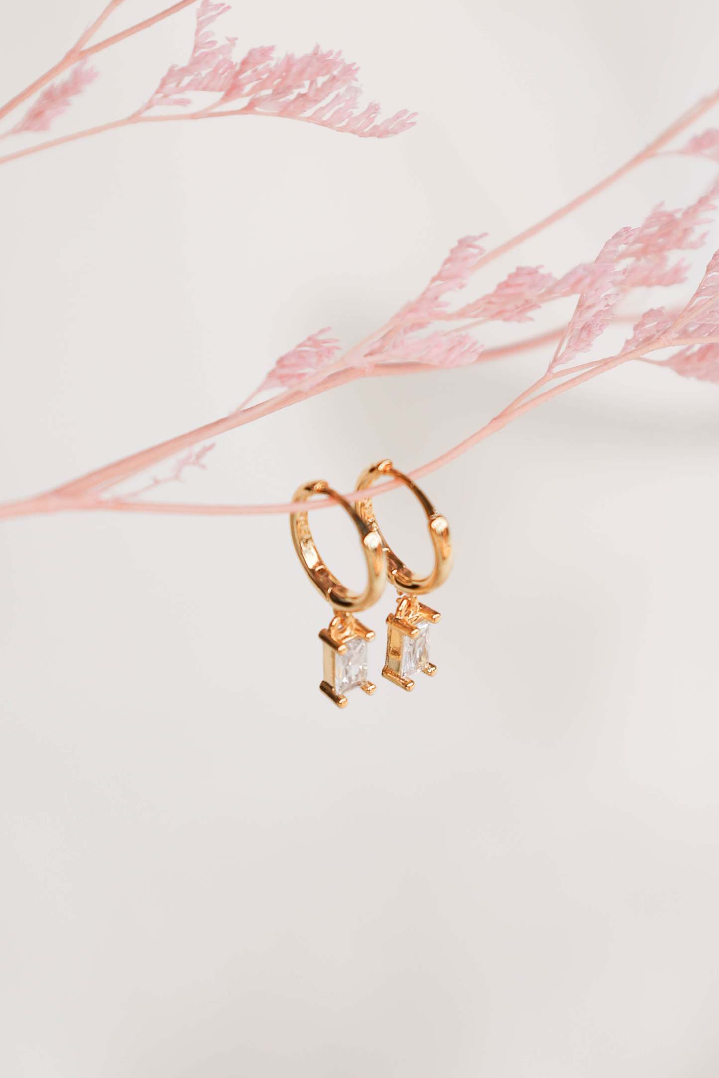 Sadie Drop Earrings - Gold-Sunny Prom