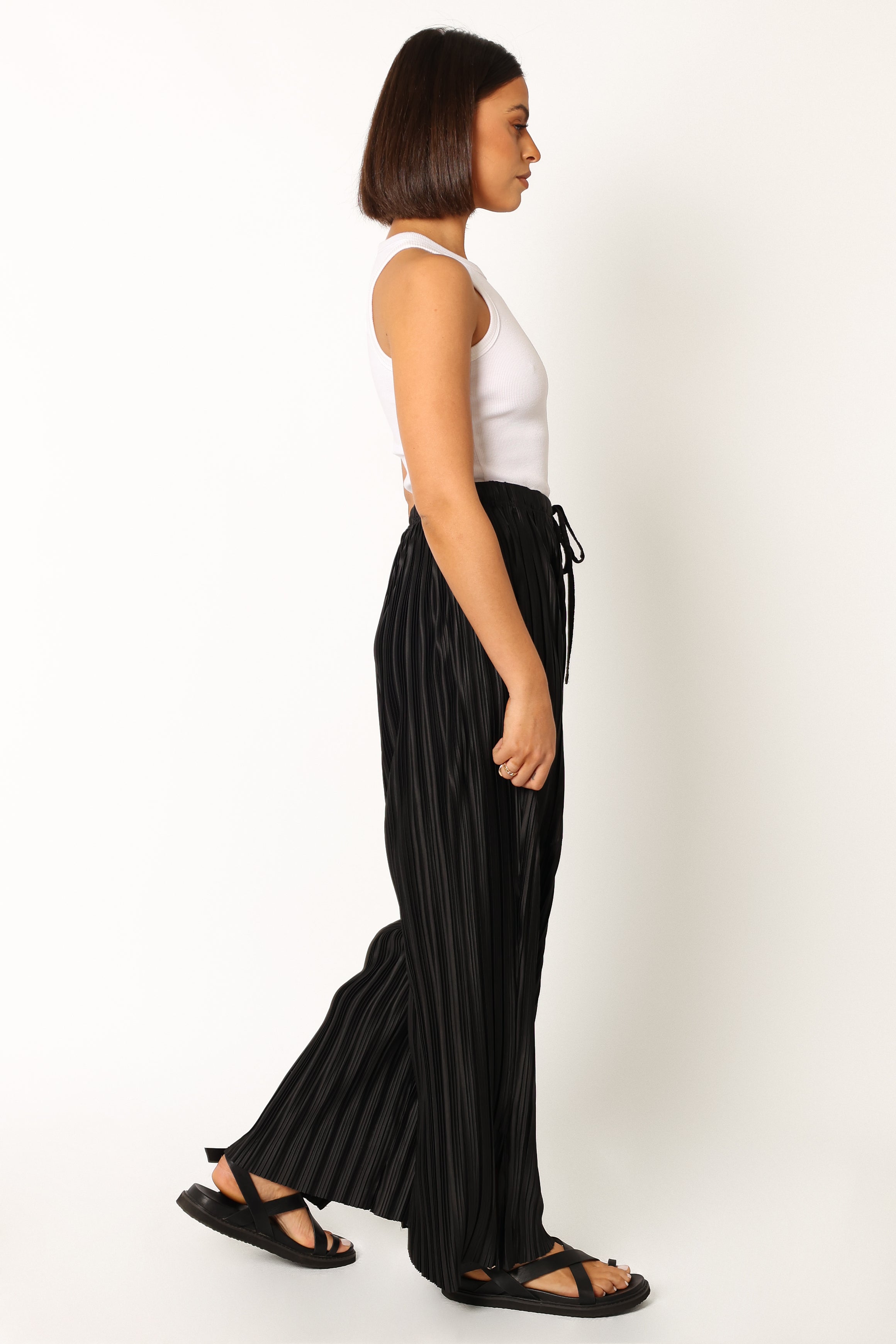 Sasha Pleated Pants - Black-Sunny Prom