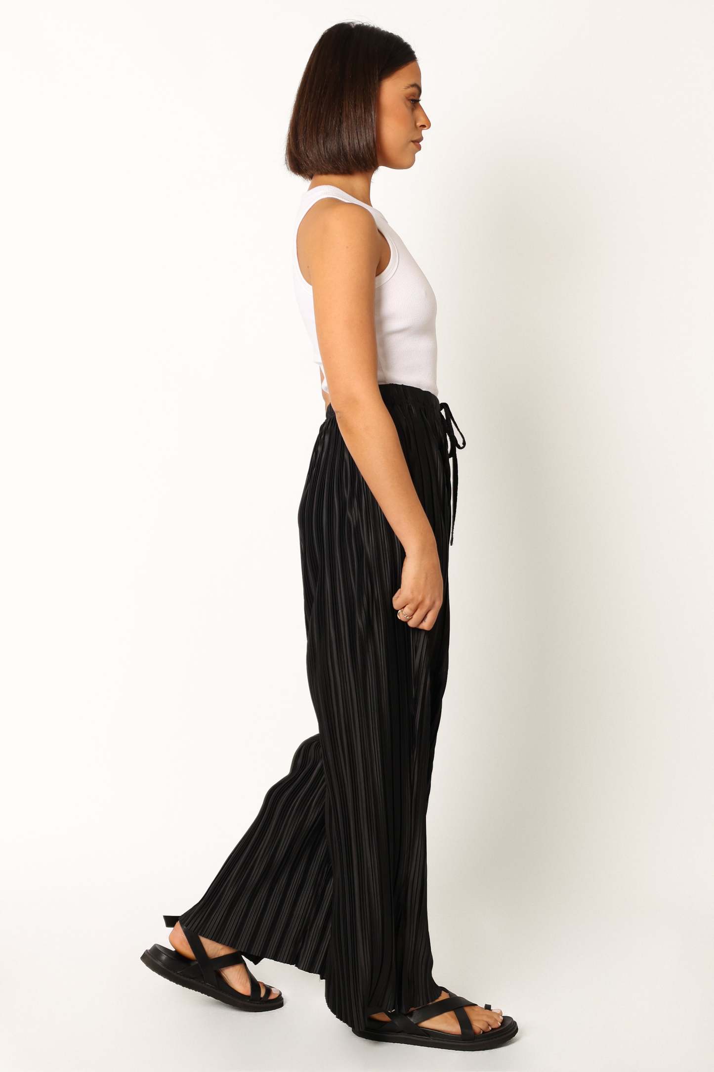Sasha Pleated Pants - Black-Sunny Prom