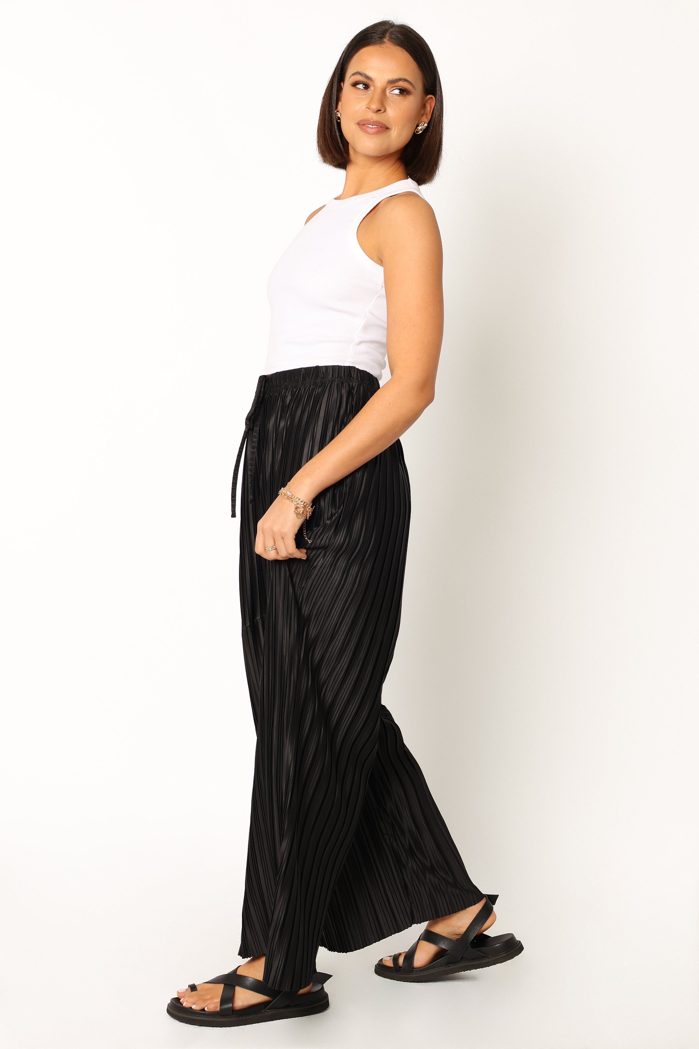 Sasha Pleated Pants - Black-Sunny Prom