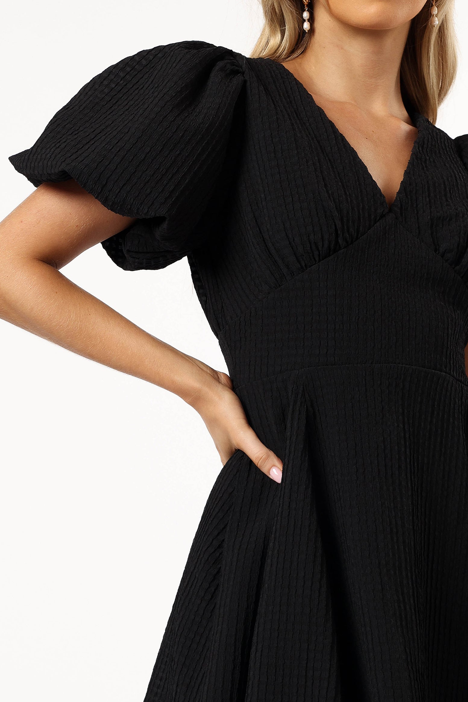 Max Short Sleeve Mini Dress - Black-Sunny Prom