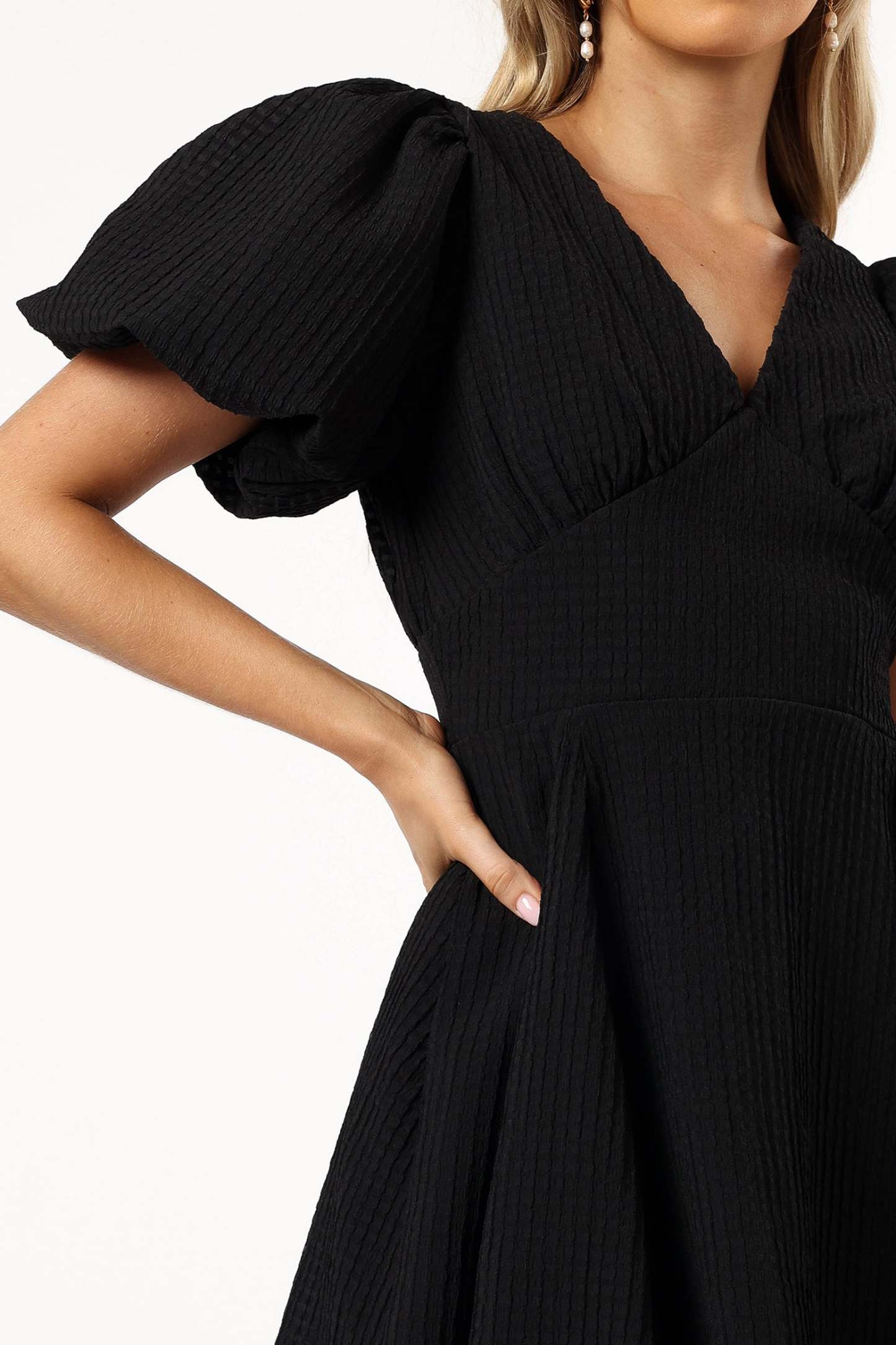 Max Short Sleeve Mini Dress - Black-Sunny Prom