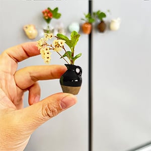 mini vase magnet
