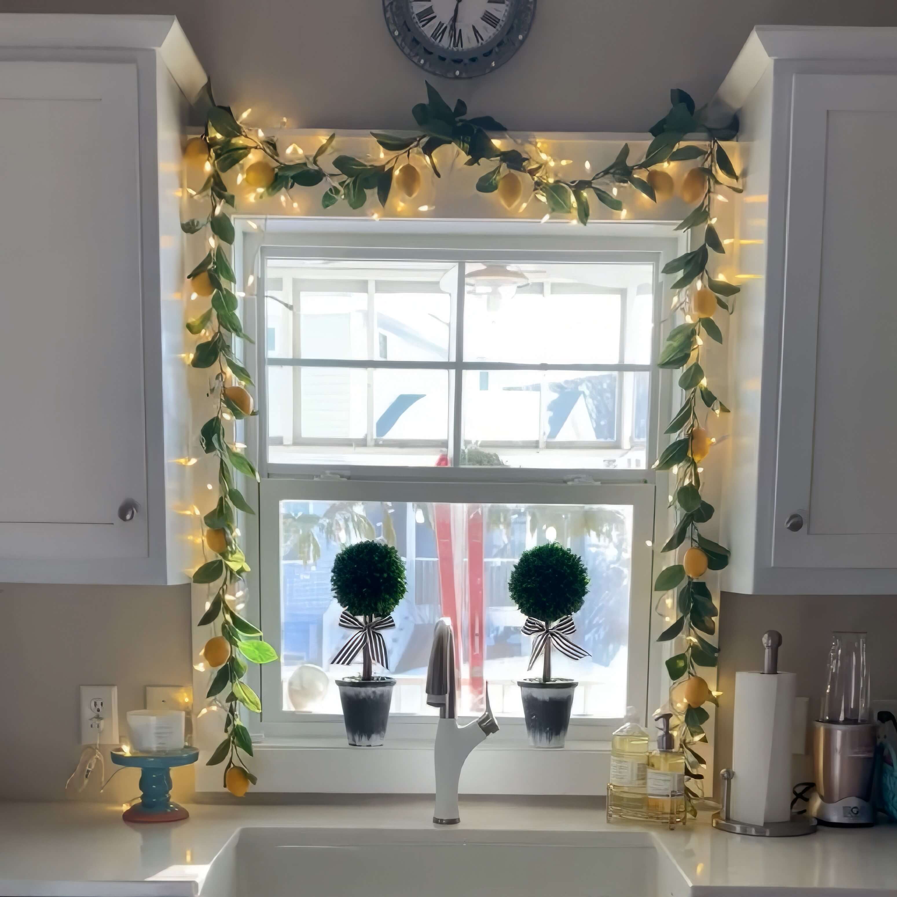Glistening Glow Garlands 149