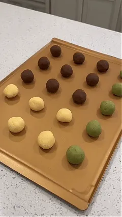 手压糕点模具动图