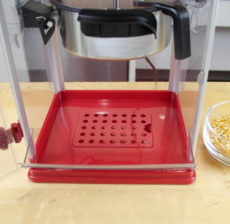 🎉𝗧𝗼𝗱𝗮𝘆'𝘀 𝗦𝗽𝗲𝗰𝗶𝗮𝗹𝘀💝✨Buy 2 get 30% off✨WestBend Theater Crazy 4-qt Popcorn Machine with Accessories