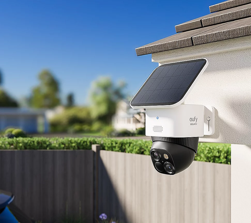 eufy outdoor safety Solocam with solar panel