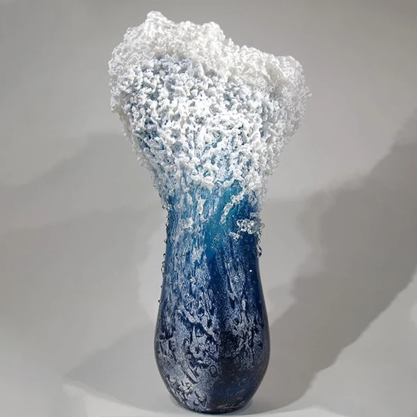 Majestic Wavy Vase
