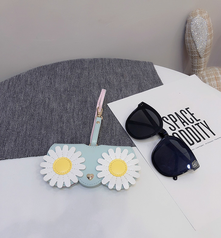 Hot Animal Cartoon Eyeglass Pouch