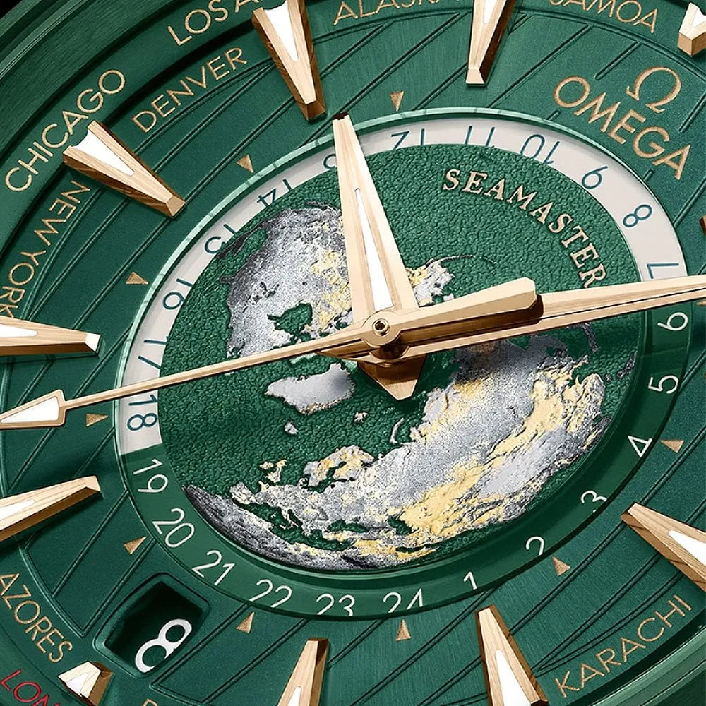 Hodinky Seamaster Aqua Terra GMT Worldtimer 43mm se zeleným řemínkem