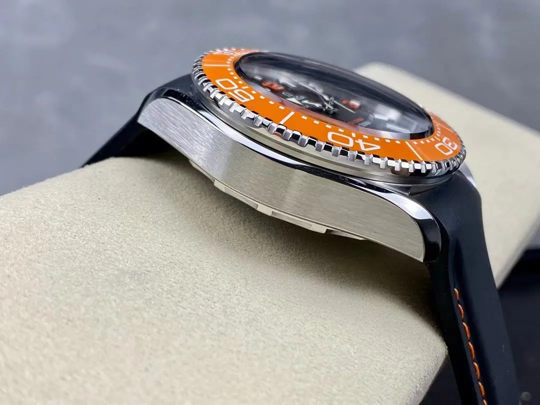 Omega Seamaster Planet Ocean Co-Axial Ultra Deep 215.32.46.21.06.001