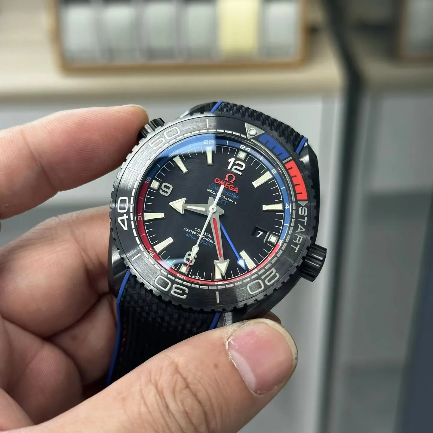 Omega Seamaster Planet Ocean Chronometer GMT ETNZ Deep Black 215.92.46.22.01.004