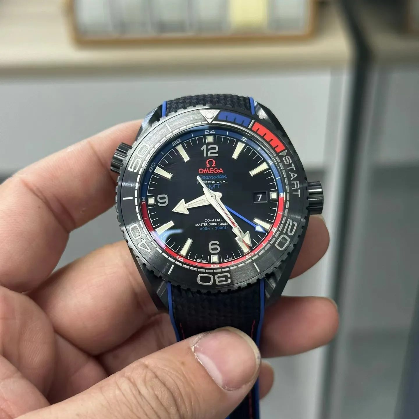 Omega Seamaster Planet Ocean Chronometer GMT ETNZ Deep Black 215.92.46.22.01.004
