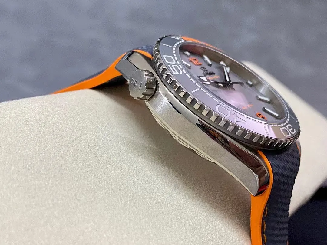 Omega Seamaster Planet Ocean Co-Axial Master Chronometer 215.92.44.21.99.001
