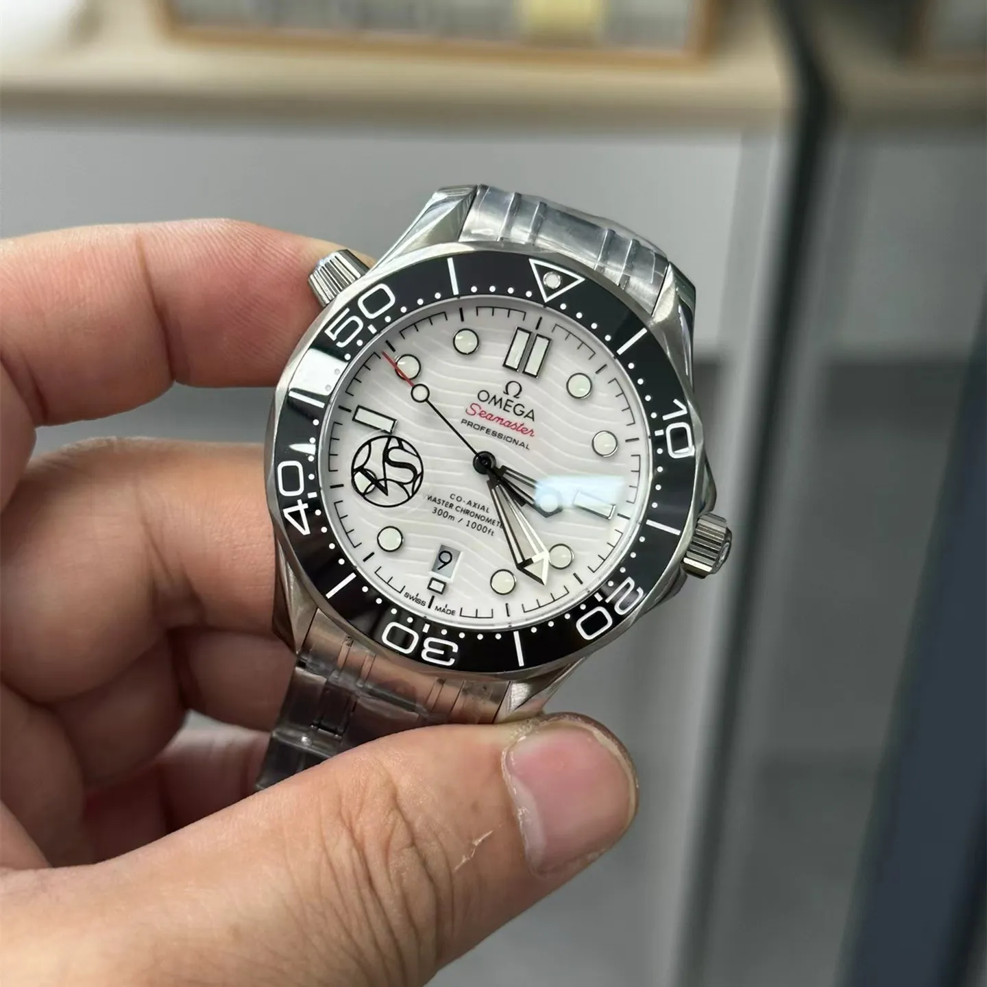 Omega Seamaster Diver 300M Co-Axial Master Chronometer 210.30.42.20.04.001